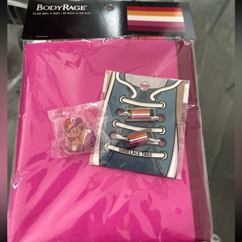 Lesbian pride bundle